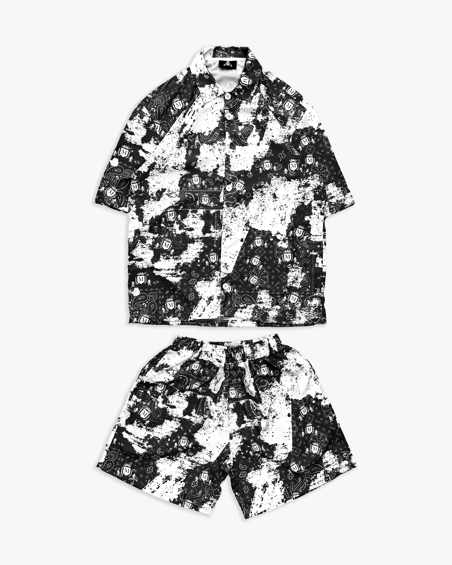 Schwarzes T-Shirt mit schwarzem Logo