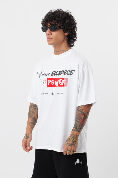 Weißes T-Shirt mit schwarzem Logo
