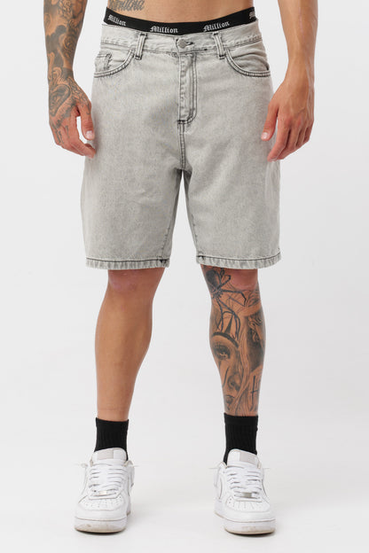 Schwarzes T-Shirt mit schwarzem Logo